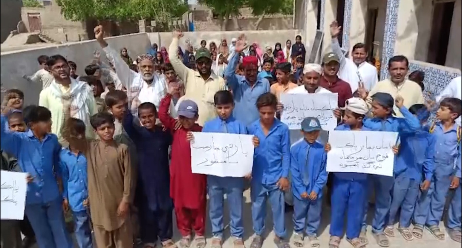 پاڪستان تي ڀارت جي بزدلاڻي حملي خلاف ۽ ڀارت کي ڀرپور جواب ڏيڻ تي پاڪ فوج سان يڪجهتي جي اظهار لاءِ سنڌ ۾ ريليون